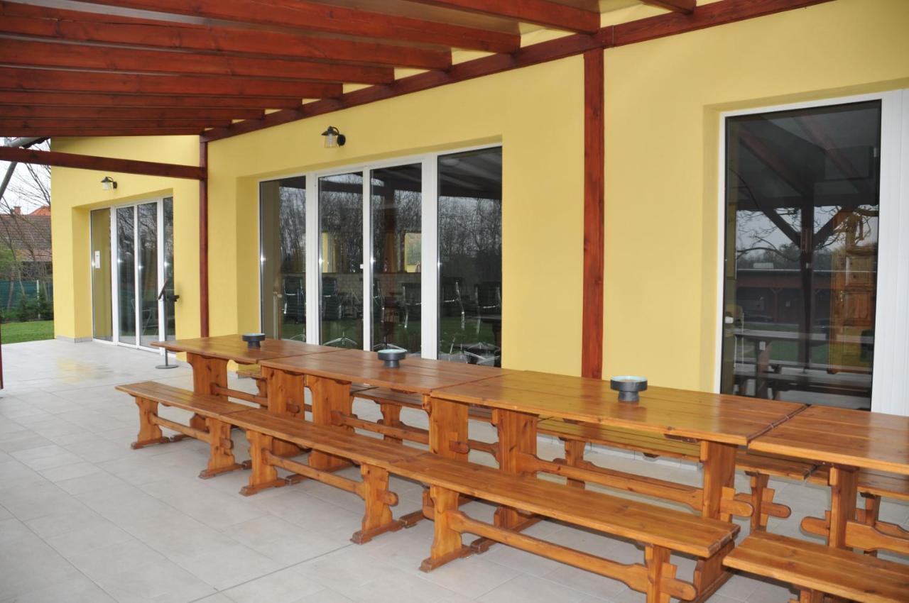 Bed and Breakfast Casa Napsugar Panzio Apostag Zewnętrze zdjęcie